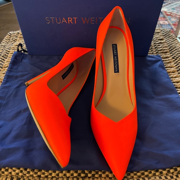 Neon Orange Stuart Weitzman ANNY 95 pump, size 9 - Picture 5 of 5